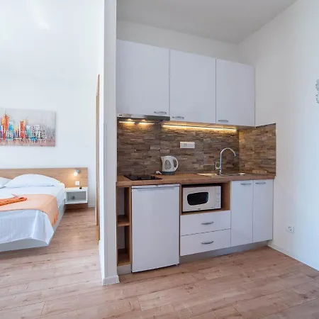 Апартаменты Njiric Затон